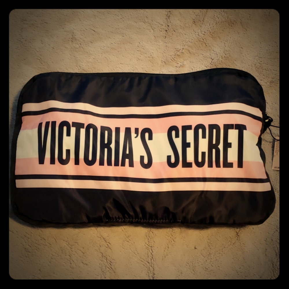 VICTORIA'S SECRET  convertible Bag/ Backpack  NEW